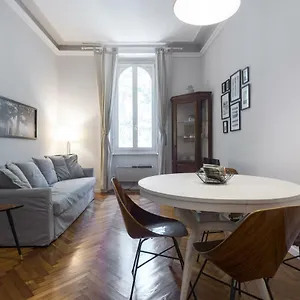 Apartment Primopiano - Monte Nero, Mailand