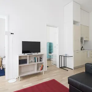 Apartment Primopiano - Astolfo 12, Mailand